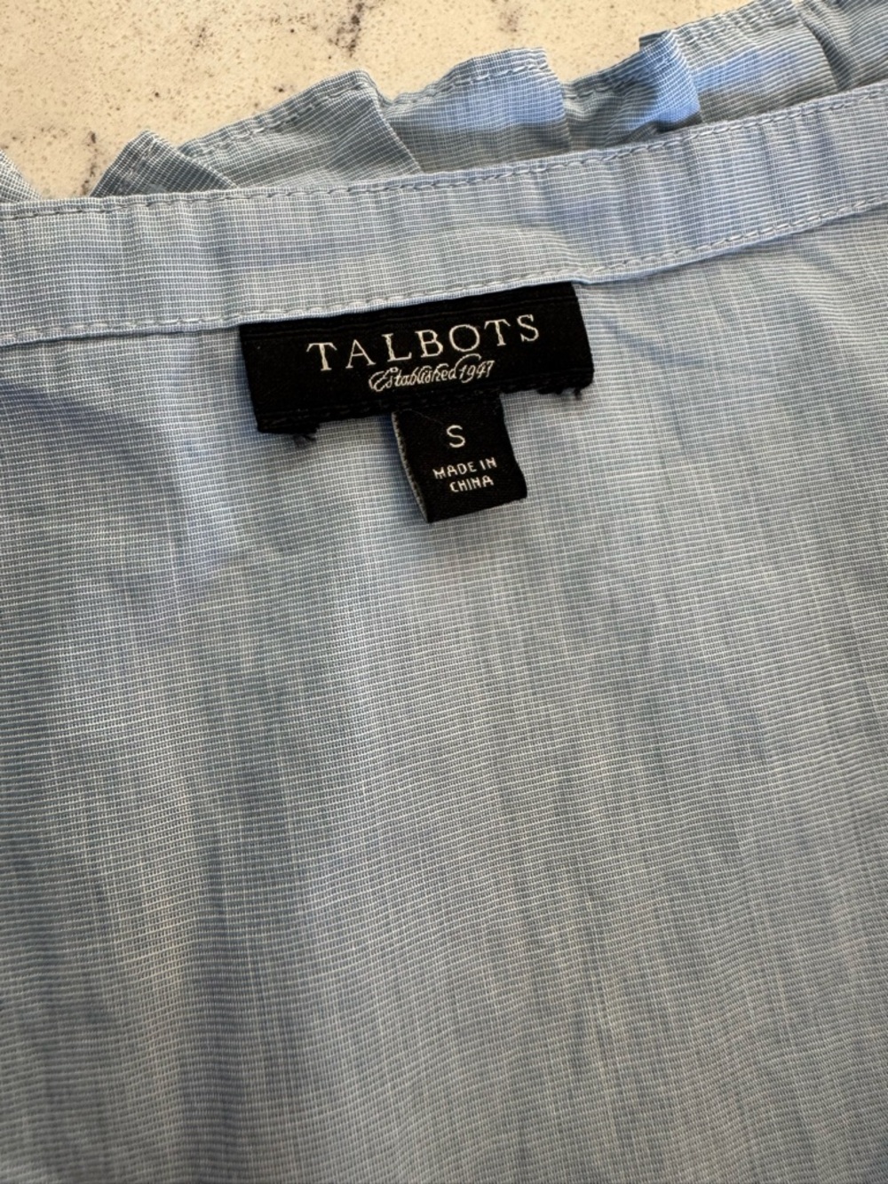 TALBOTS light blue sleeveless cotton blouse with ruffled neckline Size Small - Picture 4 of 8